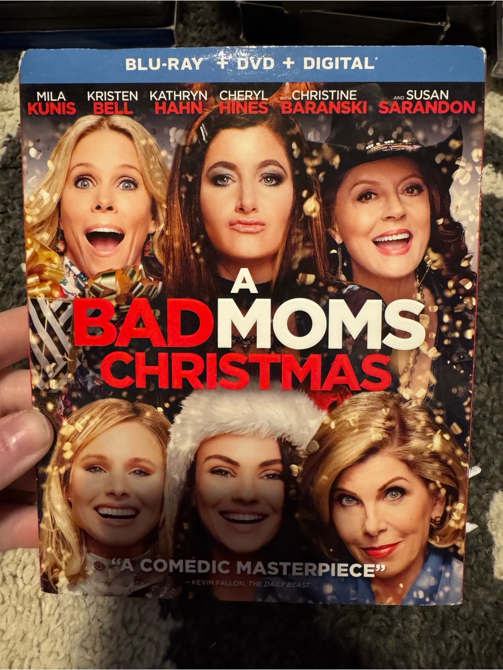 A Bad Moms Christmas Blu-ray + DVD + Digital - Red & White Cover